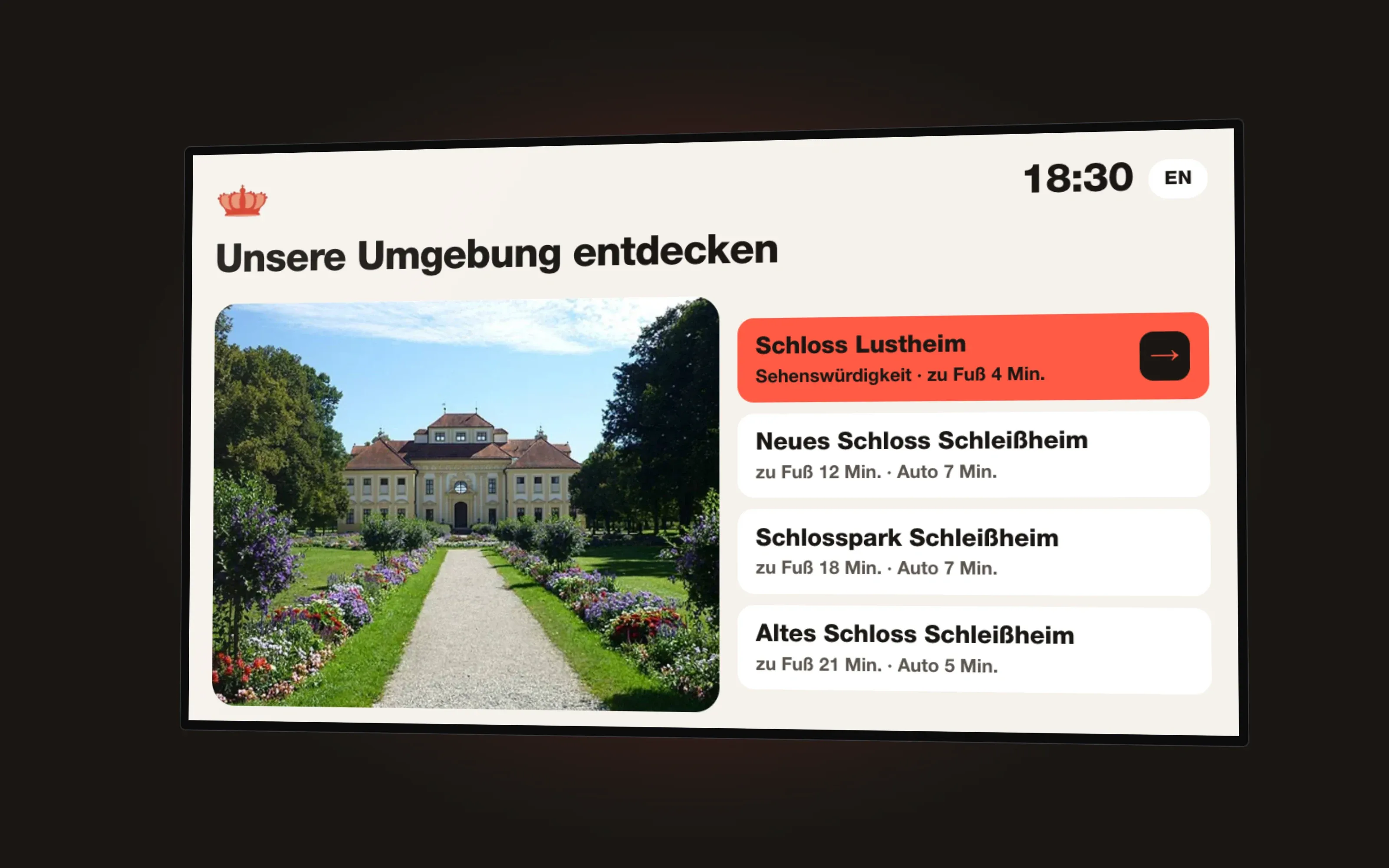 Infobildschirm mit Ausflugstipps in der Umgebung